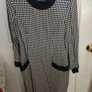 Talbots Navy and White Houndstooth Long-Sleeve Women's Dress  Size 12